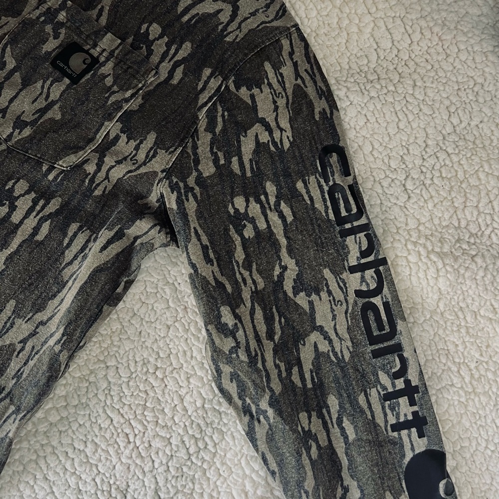Carharrt long sleeve